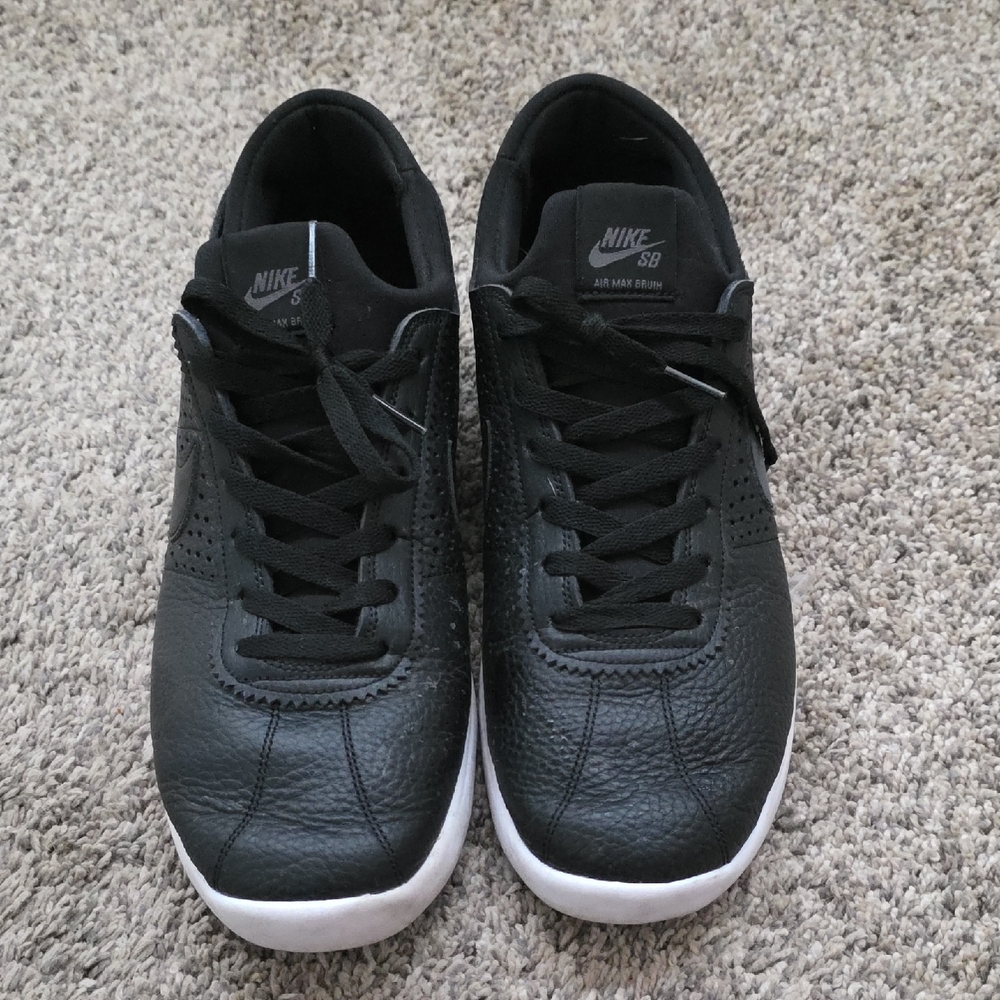 Nike SB Black and White Men's Sneakers